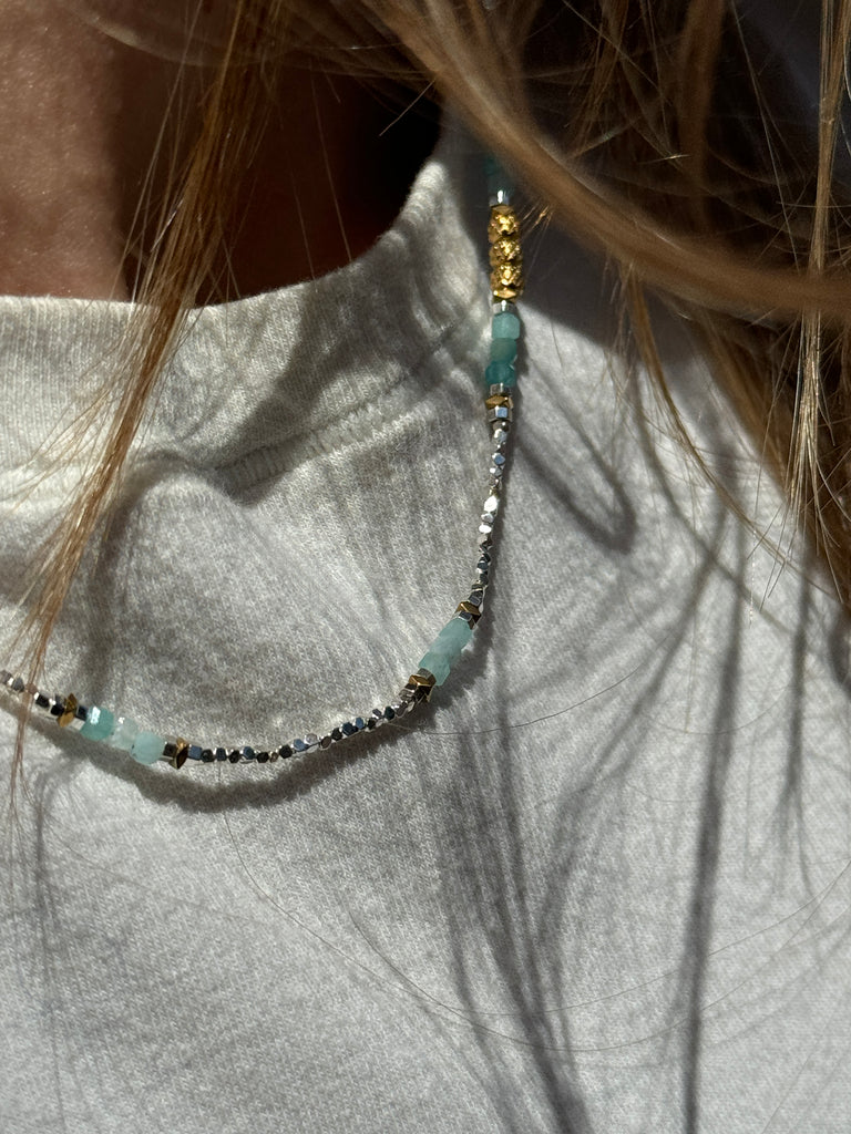 roestvrij staal ketting met zilveren en turquoise kralen